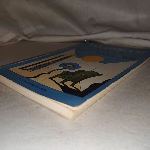 A Room of One's Own by Virginia Woolf 1957 Used PB - Picture 2 of 5